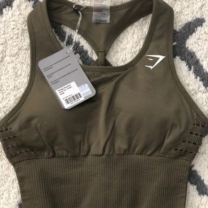 Seamless vital Crop best-small